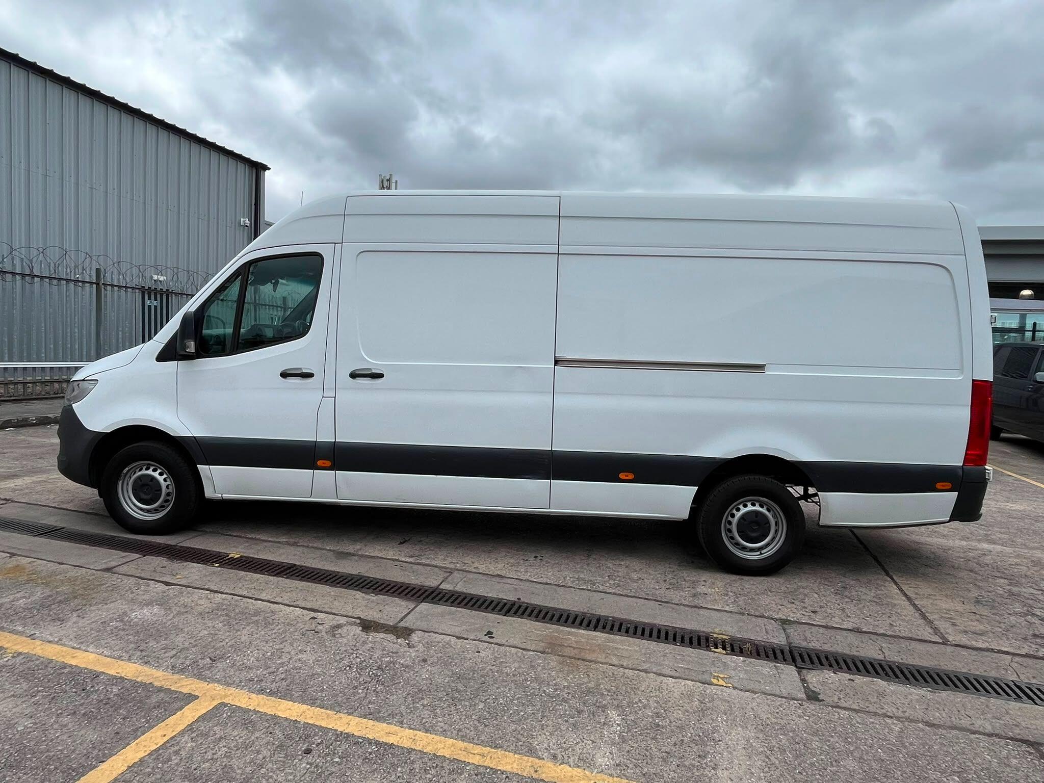 Mercedes-Benz Sprinter